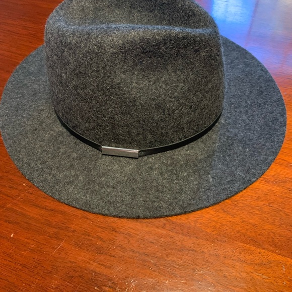 NWOT Banana Republic women’s hat - Picture 4 of 6